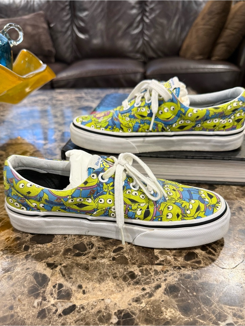 ‼️RARE‼️VansXDisney Pixar TOY STORY Aliens Glow-In-The-Dark Sneakers W 5.5, M 4 - Picture 6 of 13